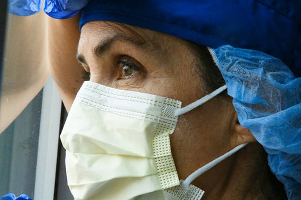 healthcare-worker-PPE_600x400